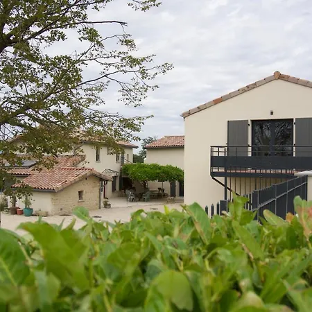 Gites Du Mas De Surlan Chantemerle-les-Bles Exterior photo