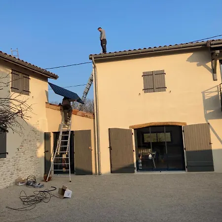 Gites Du Mas De Surlan Chantemerle-les-Bles Exterior photo